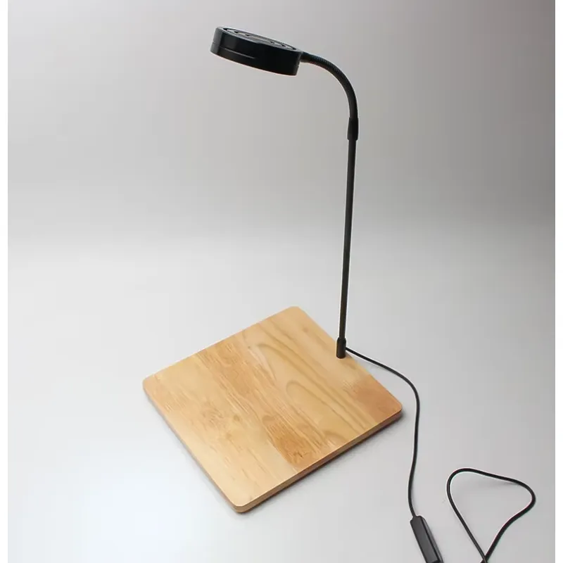 Lampada LED USB a Spettro Comp - Planted Aquarium Hours recensione e prezzo